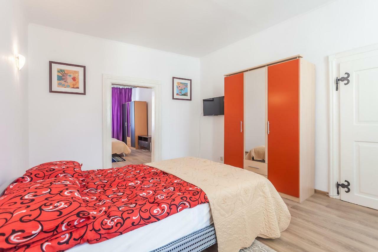 Kostas Apartments ブラショフ エクステリア 写真