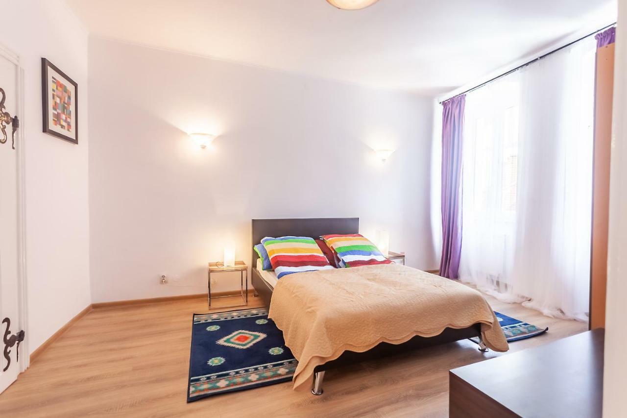 Kostas Apartments ブラショフ エクステリア 写真