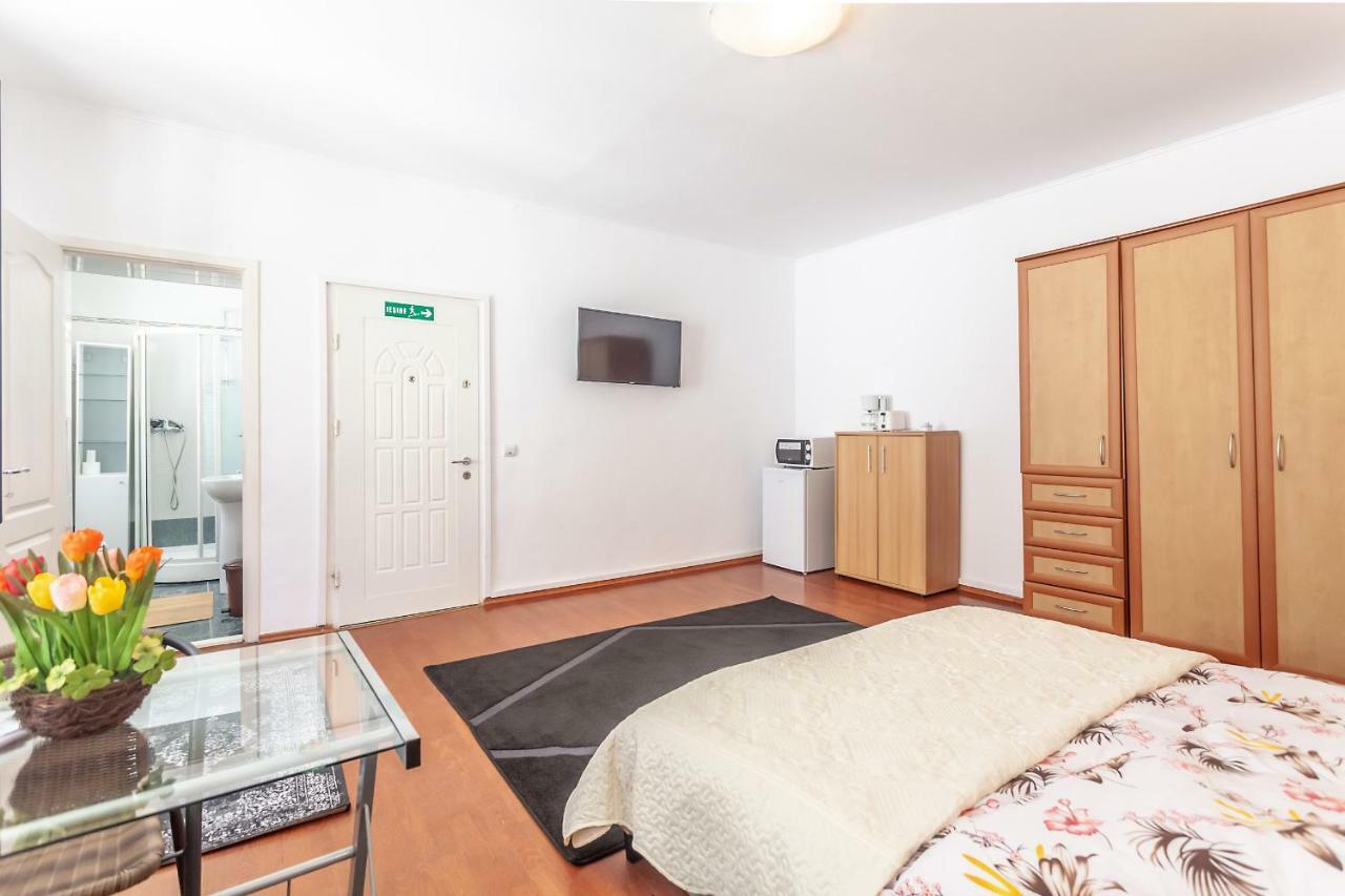 Kostas Apartments ブラショフ エクステリア 写真